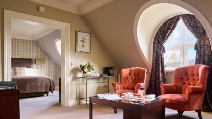 Signature Lounge